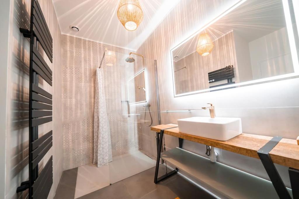 L'hedoniste, Elegant T2, Clim, Centre Apartment *